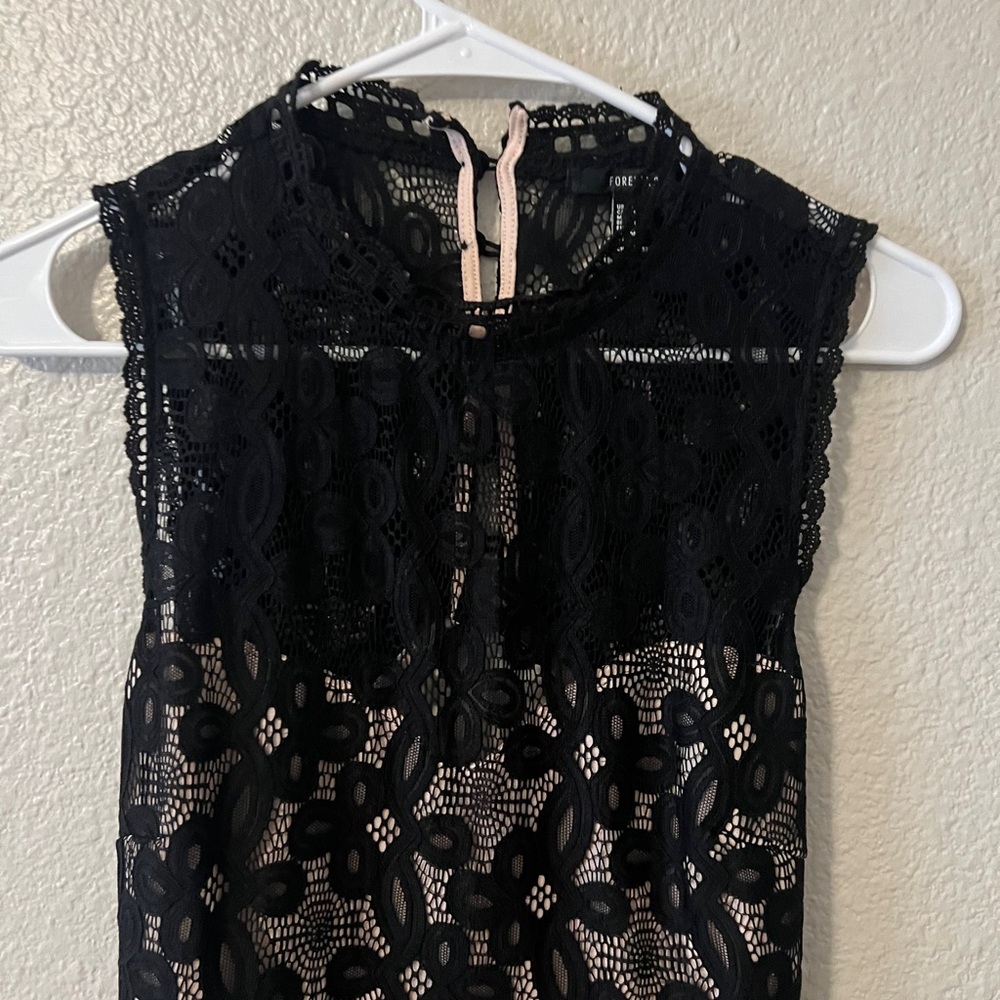 Forever 21 Black and Cream Lace Mini Dress Medium - Picture 3 of 7
